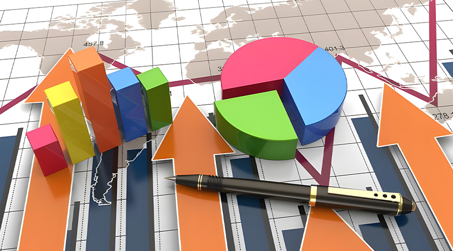 🔥What are some common industries that include cyclical stocks?